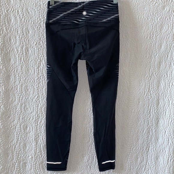 ATHLETA Waves Sculptek Stealth 7/8 Tight Leggings - Picture 6 of 13